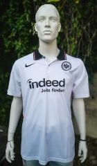 Eintracht-Frankfurt-2020-21-0