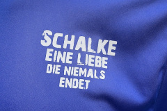Schalke-Fantrikot-Liebe-1