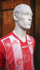 Uta-Arad-Trikot-3