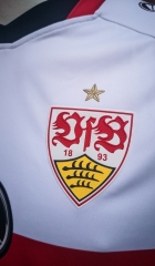 VfB_Stuttgart-Trikot-2021-22-1