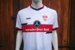 VfB_Stuttgart-Trikot-2021-22-0